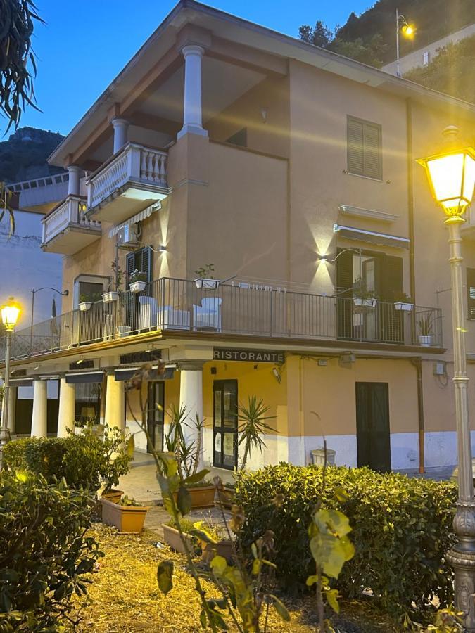 Sissi House Salerno Apartment ภายนอก รูปภาพ