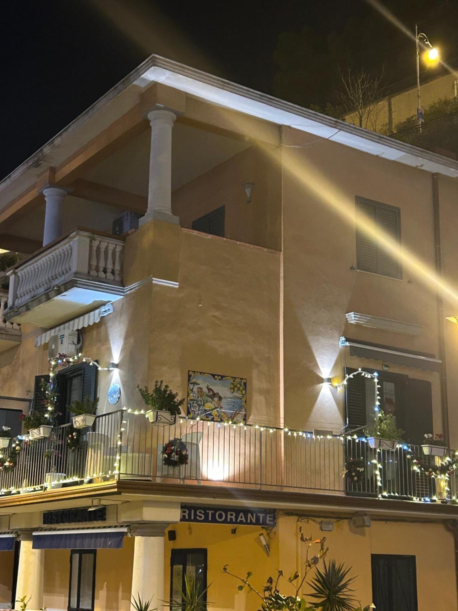 Sissi House Salerno Apartment ภายนอก รูปภาพ
