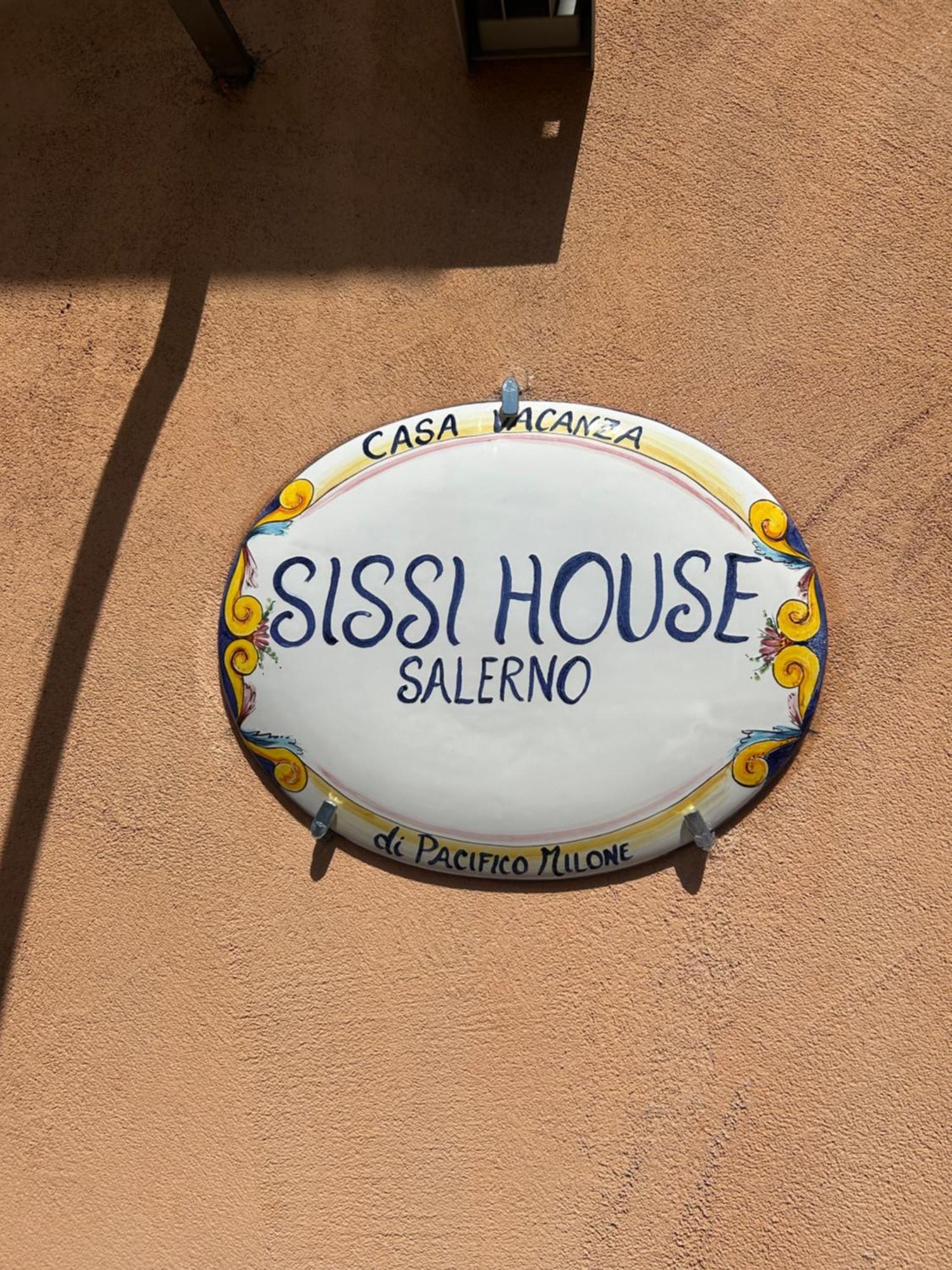 Sissi House Salerno Apartment ภายนอก รูปภาพ